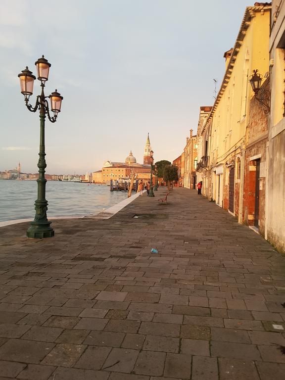 Calle Michelangelo Apartments Венеция Екстериор снимка